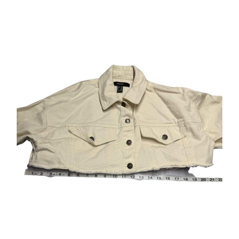 Forever 21 Cropped Cream Raw Hem Snap Jacket XS - Picture 3 of 7